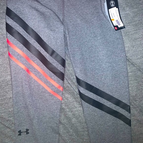 New Under Armour workout leggings - Picture 3 of 6